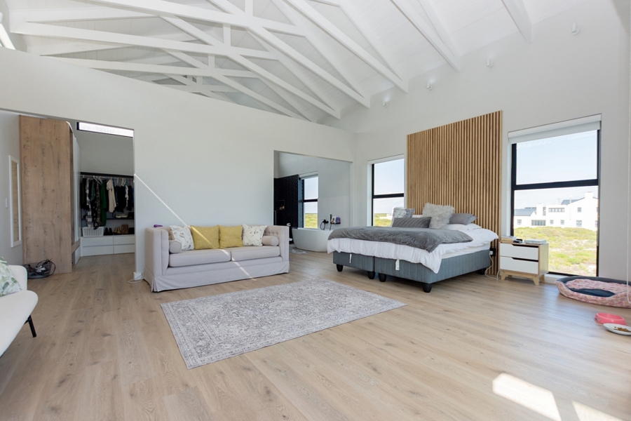 4 Bedroom Property for Sale in Dwarskersbos Western Cape